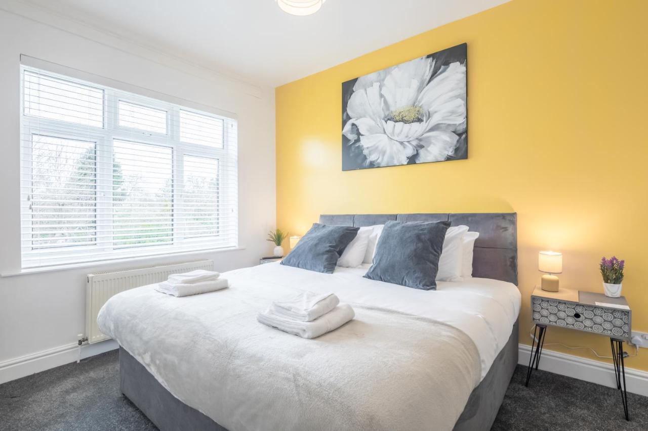 Private Room 5 With Kitchenette By Cb Stays No Minimum Stays CBG Екстериор снимка